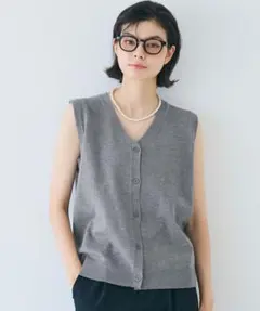 ニットベスト vネック