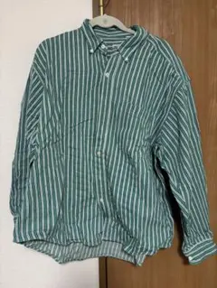 古着 緑と白のストライプ ボタンアップシャツ