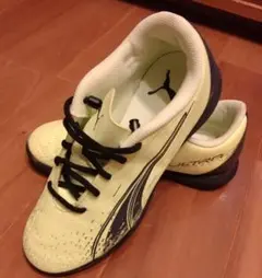 フットサルシューズ 23.5