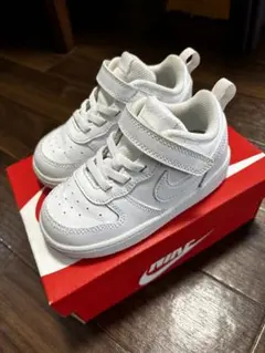Nike ホワイト スニーカー ベルクロ付き
