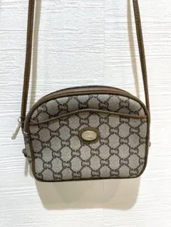 グッチプラス　GUCCIPLUS ショルダーバッグ　ポケットバッグのサムネイル