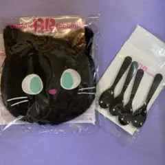 サーティワン　黒猫ポーチ　ハロウィン　ノベルティ、黒スプーン(4本)おまけ