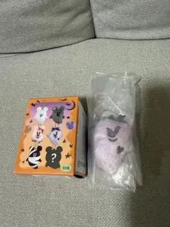 ディズニー　ハロウィン　おばけ　ぬいぐるみチャーム　紫　パープル