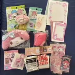 マイメロディ　硬質カードケース　いちご新聞　アクリルチャーム　ウォレット風メモ