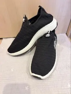 美品 NIKE AIR MAX 95 Black/Pink 28.5cm 2026年最新】スニーカー 匂いの人気アイテム - メルカリ