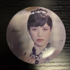 ミナ masterpiece 缶バッジ