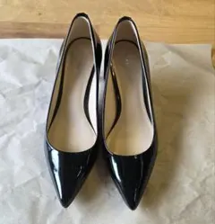 COACH エナメル パンプス ブラック 36.5のサムネイル