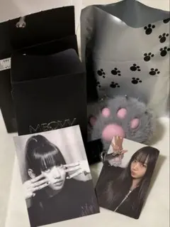 MEOVV スイン 1stEP jellypaw 肉球キーホルダー トレカセット - メルカリ