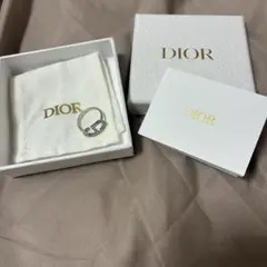 Dior CDロゴと鳥モチーフピアスセット Dior CDロゴと鳥モチーフピアスセット - メルカリ