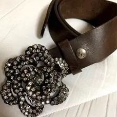 本革薔薇ビジューバックルおしゃれベルト　茶　長さ102   ローズバット