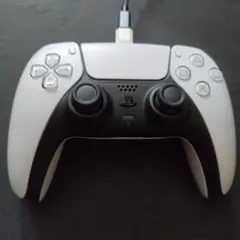 DualSense ワイヤレスコントローラー