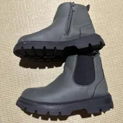 ZARAキッズ　ショートブーツ　15.5cm ダークオーリブ