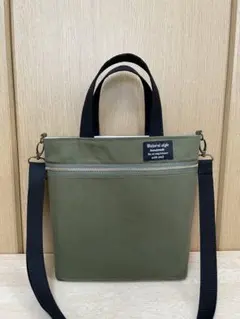 Item thumbnail for item 6b811c7e-f41e-47d4-b994-93682dc72a03