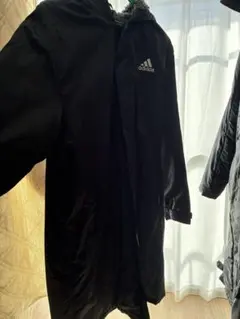 adidas 黒 ベンチコート フード付き