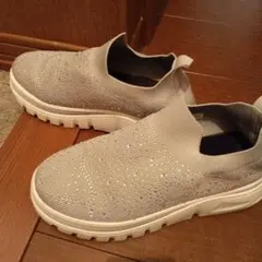 【24cm】グレー スパンコール 厚底 スリッポンスニーカー