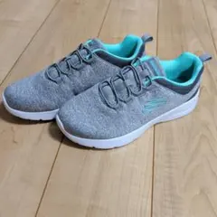 【新品 未使用品】SKECHERS メモリーフォーム スニーカー ワイドタイプ
