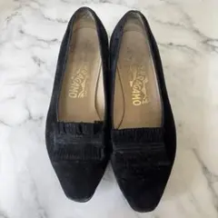 Salvatore Ferragamo パンプス ブラック スエードのサムネイル