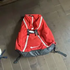 Nike レッド バックパック