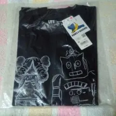 KAWS+WARHOL ブラックTシャツ XS