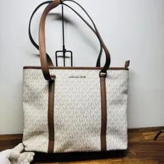 ぷ*ん様 【超美品】 MICHAEL KORS シグネチャー MKロゴトートバッ