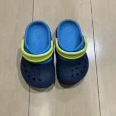 crocs キッズ サンダル ネイビー×ブルー×イエロー