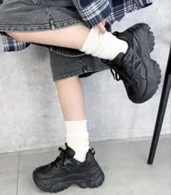 wego 厚底スニーカー ブラックのサムネイル