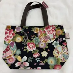 Item thumbnail for item 1c364fda-4c1a-428f-af19-50b4b6466b58