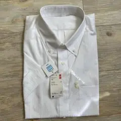UNIQLOユニクロ　半袖ワイシャツ　ストライプ　ホワイト白