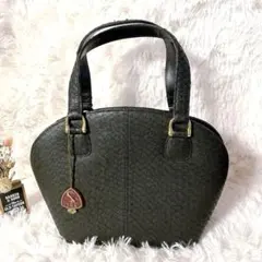 Item thumbnail for item c4acf544-2d0a-4695-86f6-ea8dc4ce4446