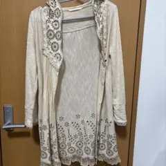 axes femme フラワー刺繍 フード付きカーディガン