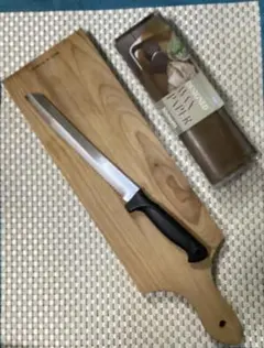 バーモント州製 メープルウッドボード、パンナイフ、ワックスペーパー50枚