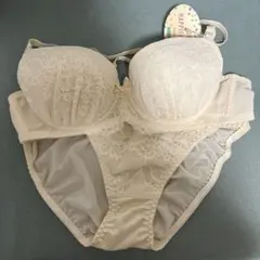 tutuanna ブラジャーショーツセット C75 Mのサムネイル