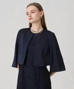 美品✨25SS アナイ トリアセサテンボレロジャケット ブラック 36のサムネイル