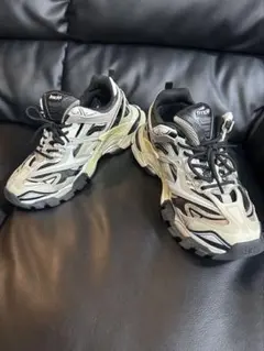 BALENCIAGA Track.2 スニーカーのサムネイル