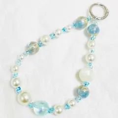 ビーズストラップ/キーホルダー　バッグチャーム ハンドメイドNO.565