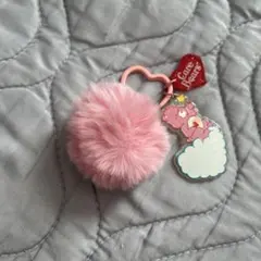 ケアベア　ファー付きピンクキーホルダー