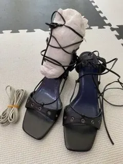 エル編み上げサンダルのサムネイル