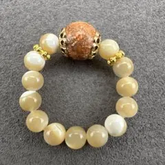 Item thumbnail for item 41565bcd-2fa6-44e4-be6c-11b32e19aa82