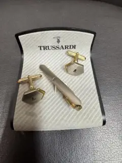 トラサルディ　ネクタイピン　カフス