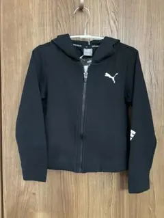 PUMA フード付きパーカー 黒　120cm