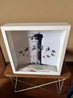 【格安】【状態難あり】Banksyバンクシー ホテル オブジェ ボックス セット バンクシー THE WALLED OFF HOTEL BOX SET（額A） | 絵画など