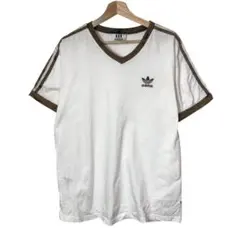 90s アディダス　ヴィンテージ半袖Tシャツ　トレフォイルロゴ　Vネック　100のサムネイル
