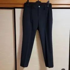 ヨシエイナバ黒パンツ