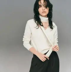 H&M スカーフカラーセーター