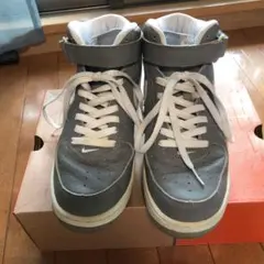 ナイキ エアフォース1 ミッド グレイ×ホワイト