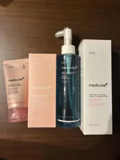 [新品]Medicube メディキューブ　ゼロ毛穴クレンジングオイルのサムネイル