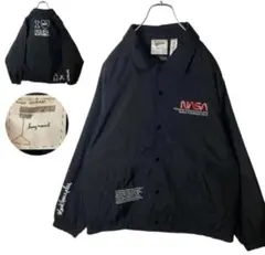マークゴンザレス×NASAブラックナイロンコーチジャケットゆったりサイズのサムネイル