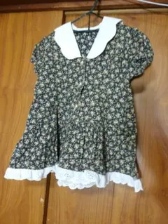 【sale】ワンピース　黒　花柄　レース　フリル　前ボタン　半袖　ベビー服