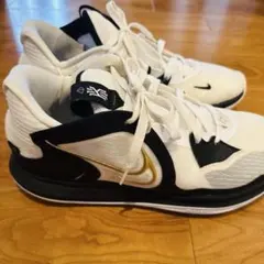 【入手困難】NIKE KYRIE LOW 5 EP 28.5cmのサムネイル