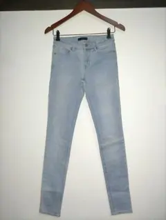 ユニクロ ウルトラストレッチ スキニーデニム ライトブルー 24 美品